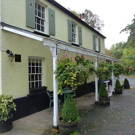 The Sun Inn Englefield Green Phòng bức ảnh