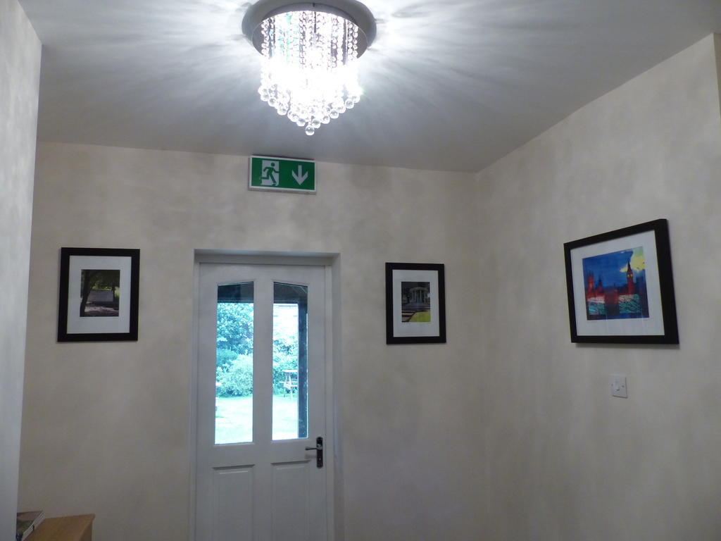 The Sun Inn Englefield Green Phòng bức ảnh